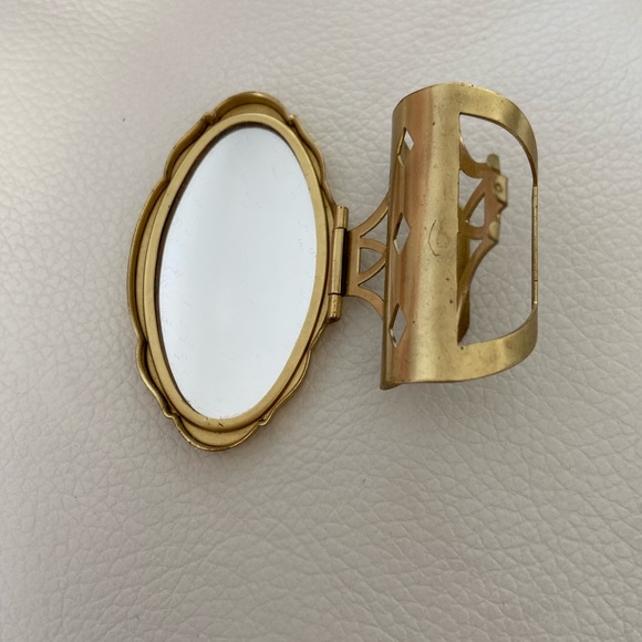 🩷 Unique! 🌸 Lipstick Holder with Mirror 💄💋👄 - Picture 8 of 11